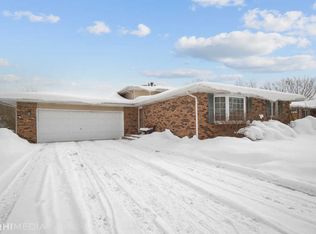 830 Bunker Hill Dr, Bourbonnais, IL