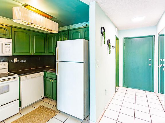 2nd image of 7620 Carlyle Ave APT 205