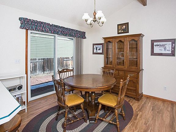 3rd image of 3051 Buttercup Dr