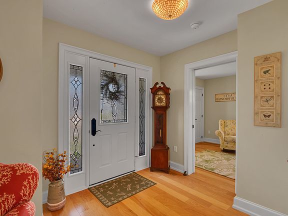4th image of 5 Valmar Ct