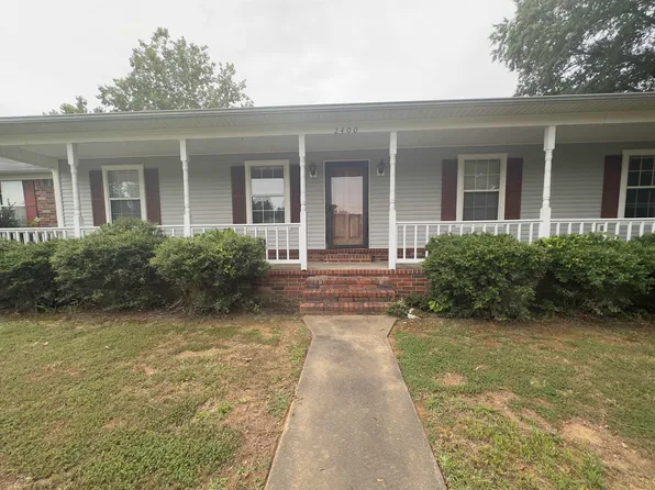 2400 Charlestowne Dr, Searcy, AR 72143