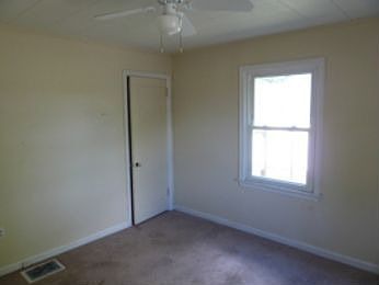 2nd image of 611 Joe Nuxhall Blvd