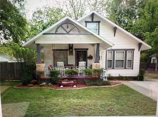 608 S Madison St, Siloam Springs, AR 72761