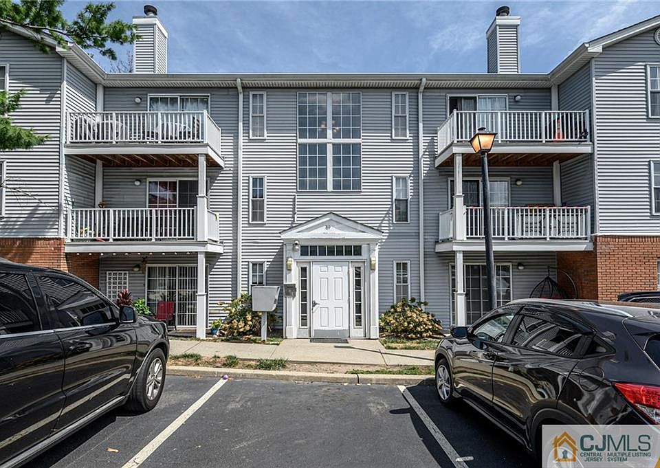1st image of 769 Summer Ave APT 3C