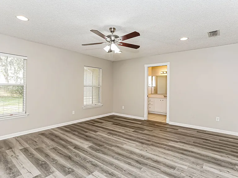 1027 Preakness Ct — Photo 10
