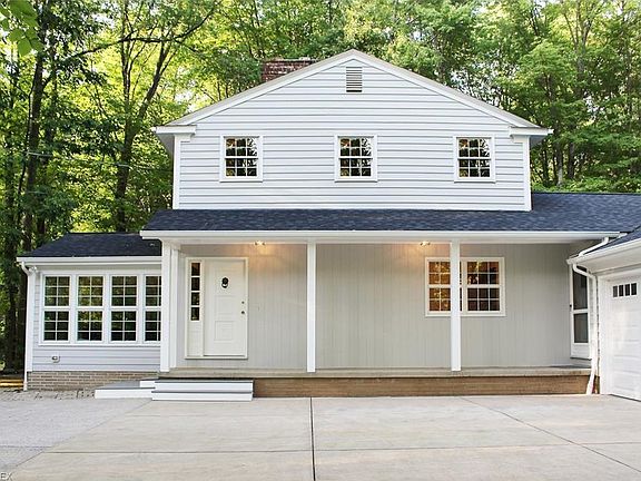 2nd image of 7839 Gates Mills Estates Dr