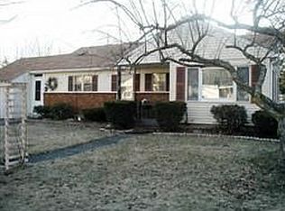 21 Thornton Rd, Worcester, MA 01606