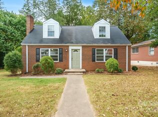 1261 Elizabeth Ave, Statesville, NC 28677