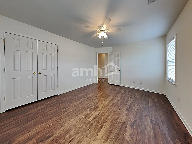 1843 Longmont Dr — Photo 19