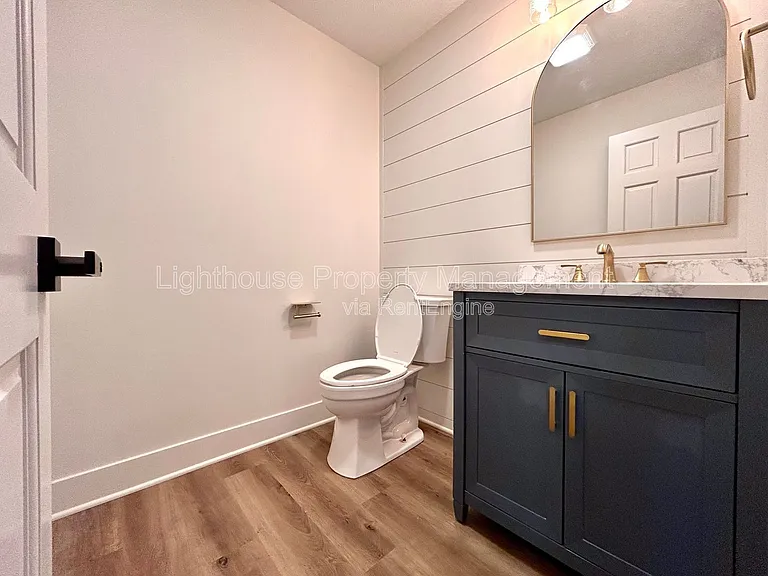 1505 N Green Creek Rd — Photo 6