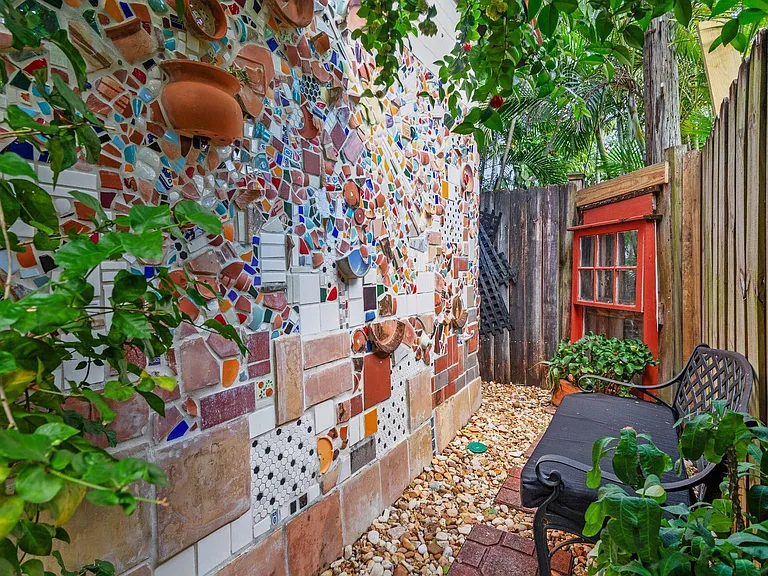 728 Palm St — Photo 11