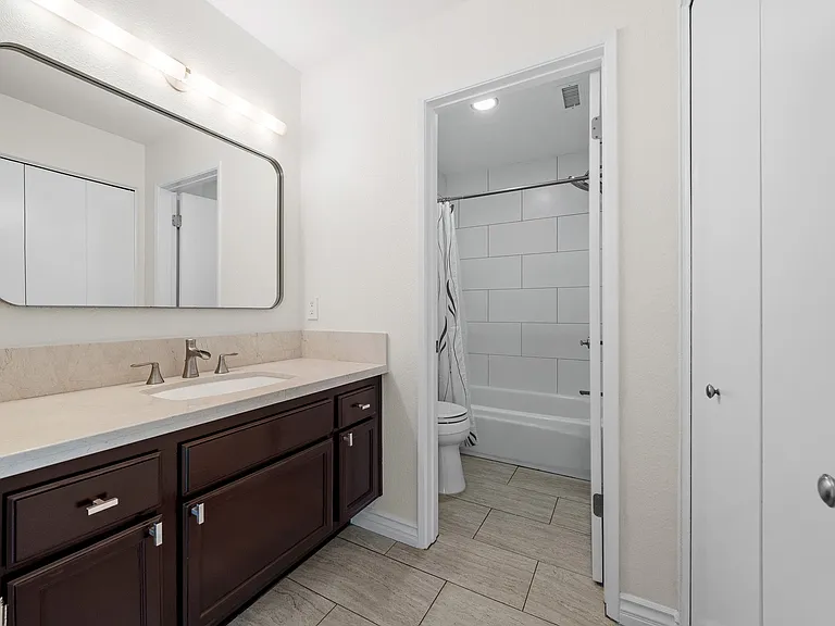 13254 Tiverton Rd — Photo 11