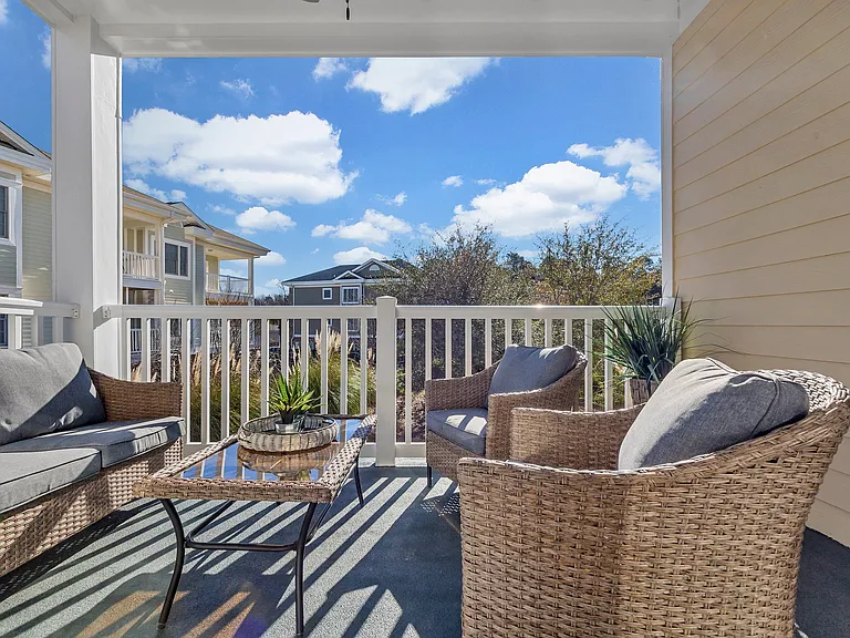 4872 Dahlia Ct #201 — Photo 40