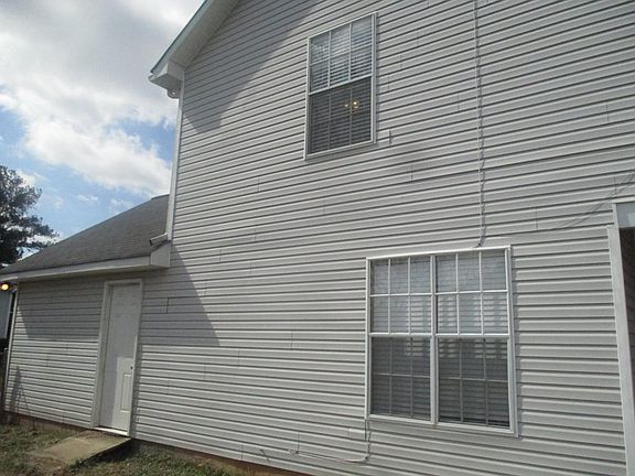 4th image of 6464 Phillips Creek Dr