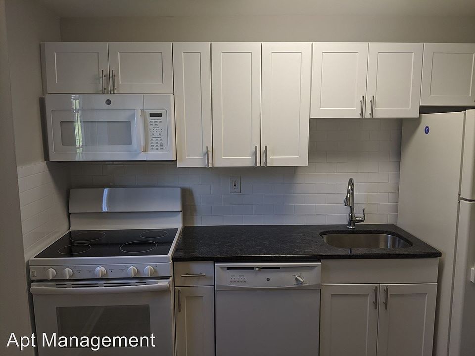 2nd image of 501 Lawrence Rd APT B2