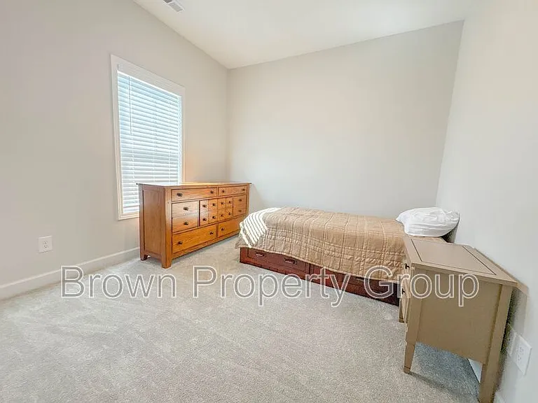 128 Magnolia St — Photo 12