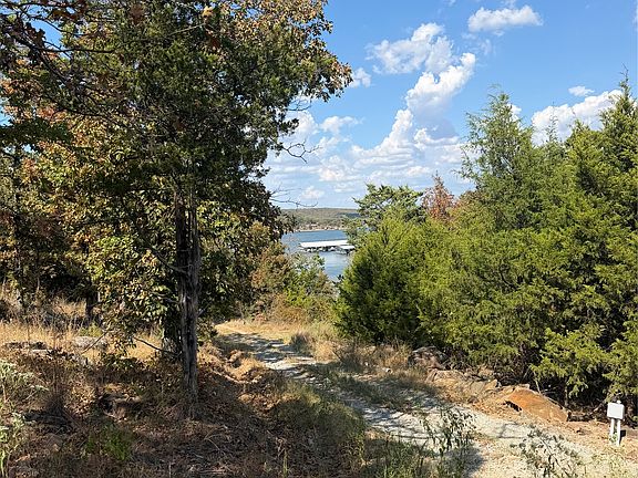 2nd image of Hidden Ridge Rd