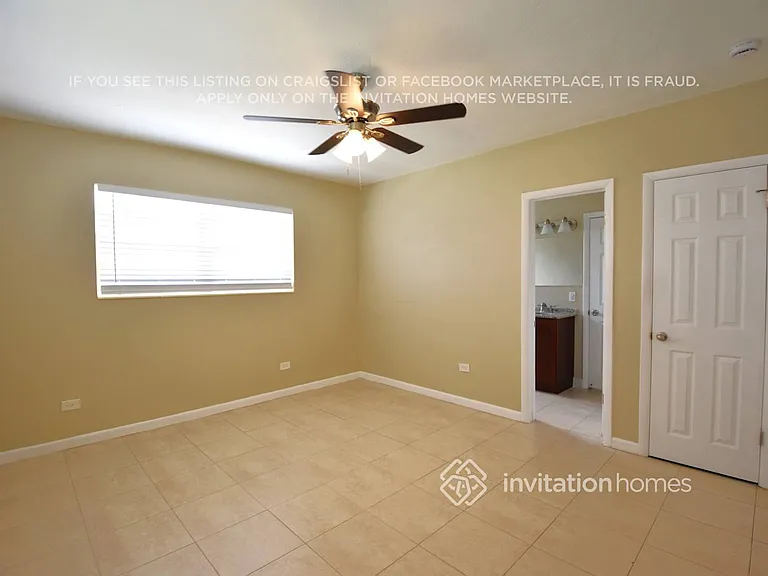 1748 NE 158th St — Photo 6