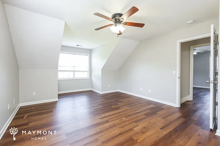 101 Luke Ct — Photo 13