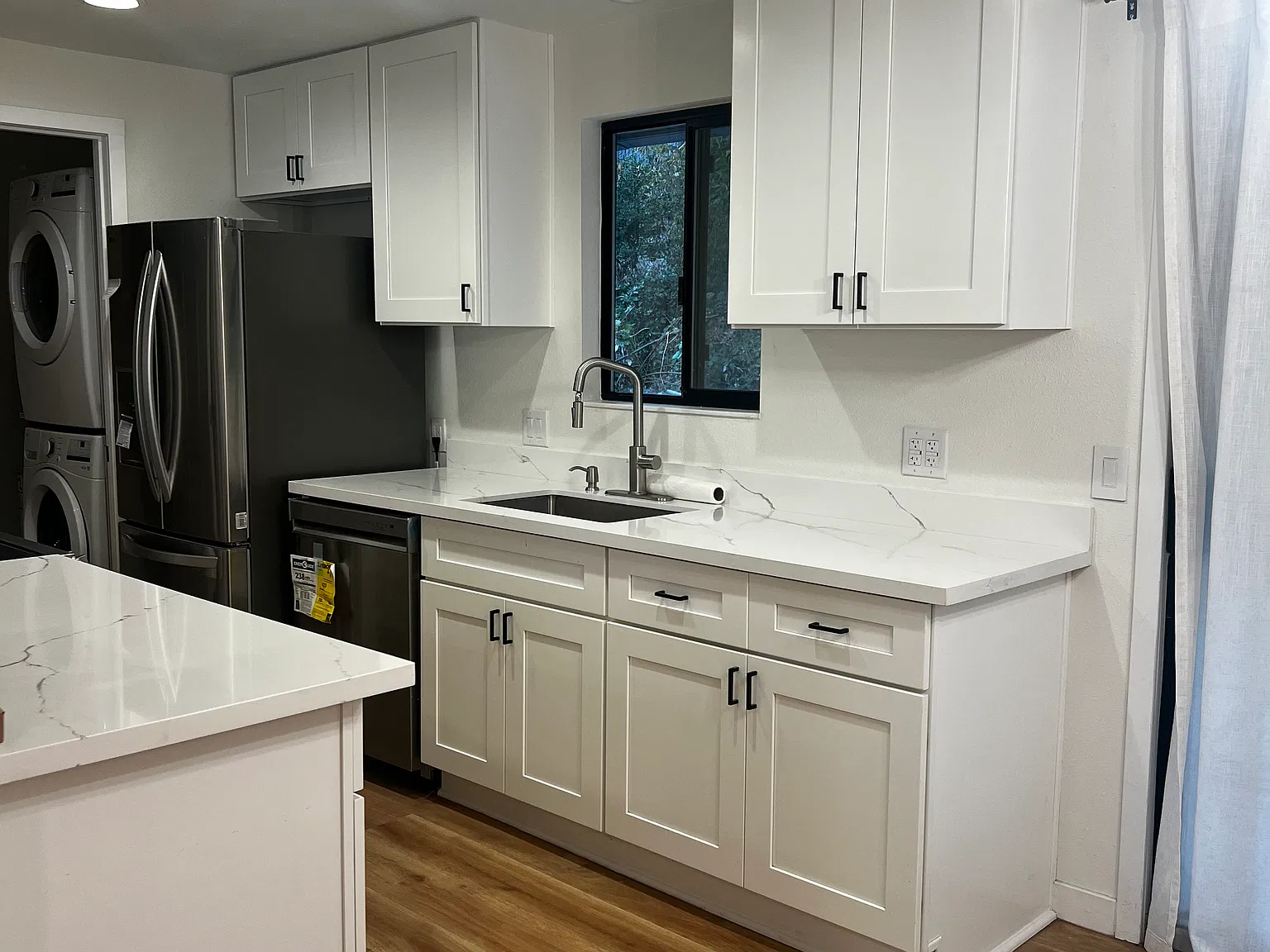 3 bed, 1150 sqft, $3,250 — Photo 4