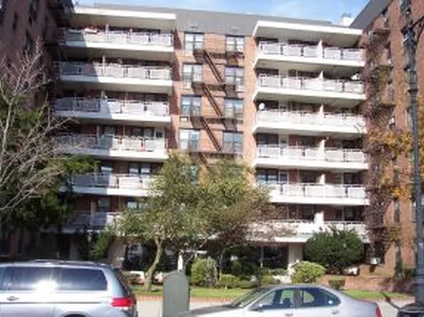 3235 Emmons Avenue image 1 of 5