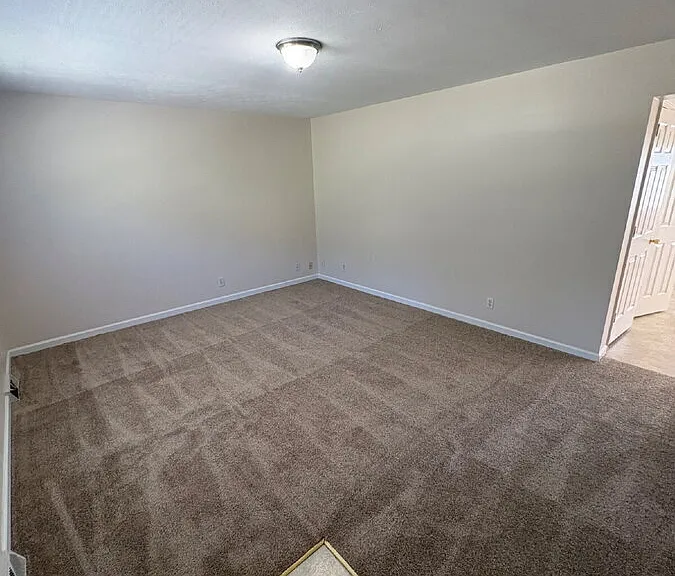 7066 Hat Creek Ln — Photo 2