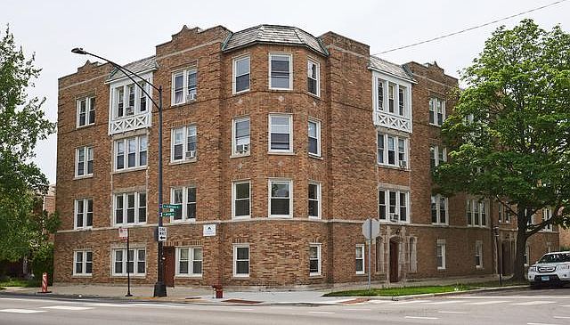 1st image of 3231 W Ardmore Ave #2