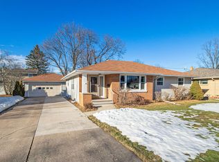 710 E Byrd St, Appleton, WI 54911