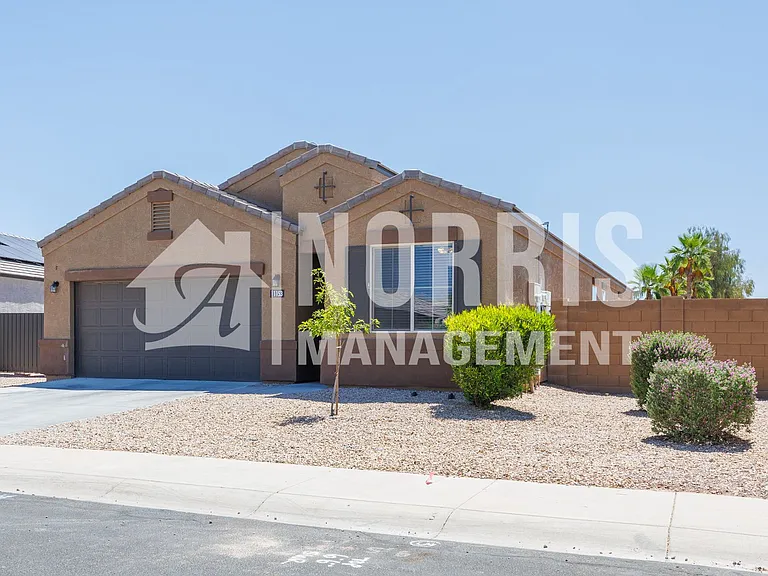 1153 E Gabrilla Dr — Photo 5