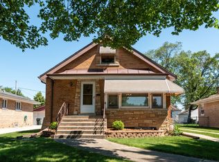 2221 Elizabeth Dr, Broadview, IL 60155