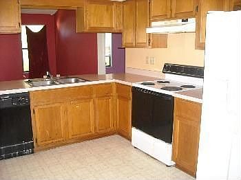 2nd image of 3202 Amys Ct