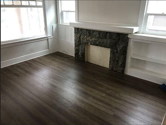 4th image of 827 W 41st St