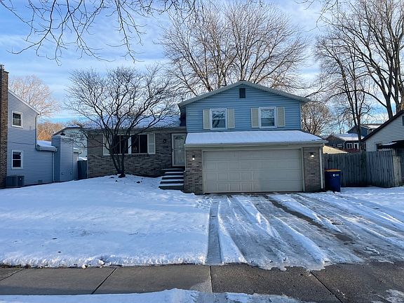 5th image of 2218 Chesapeake Dr NE