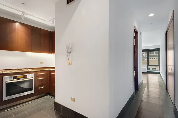 Rented by BARNES New York | media 17