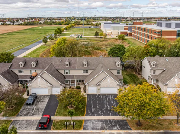 25718 S Bridle Path, Channahon, IL 60410