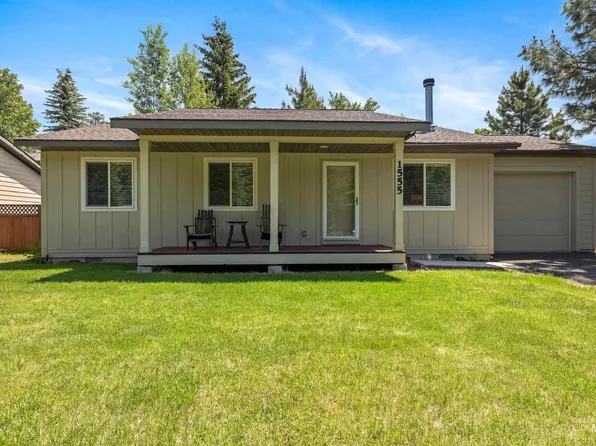 1555 McCall Ave, McCall, ID 83638