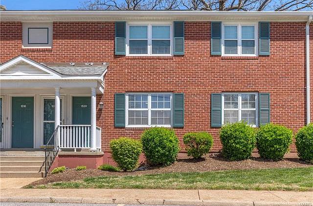 1st image of 1520 E Swan Cir Unit 1520