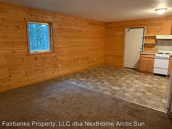 5th image of 1144 Walker Way #B