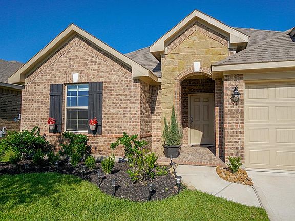 3rd image of 4839 San Gregorio Ln