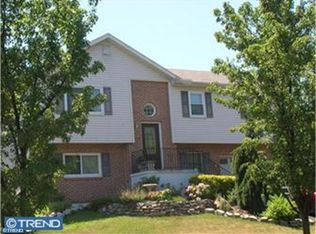 204 Coral Ln, Reading, PA 19606