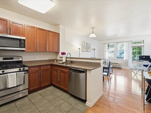 4 Constellation Place image 9 of 43