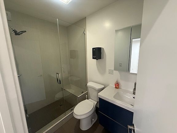 5th image of 7572 1/2 Delia Ave