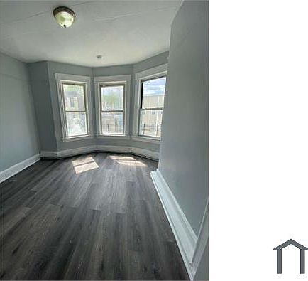 1st image of 105 Maple St APT 3W