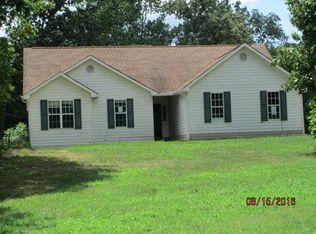 144 Emerald Dr SE, Calhoun, GA