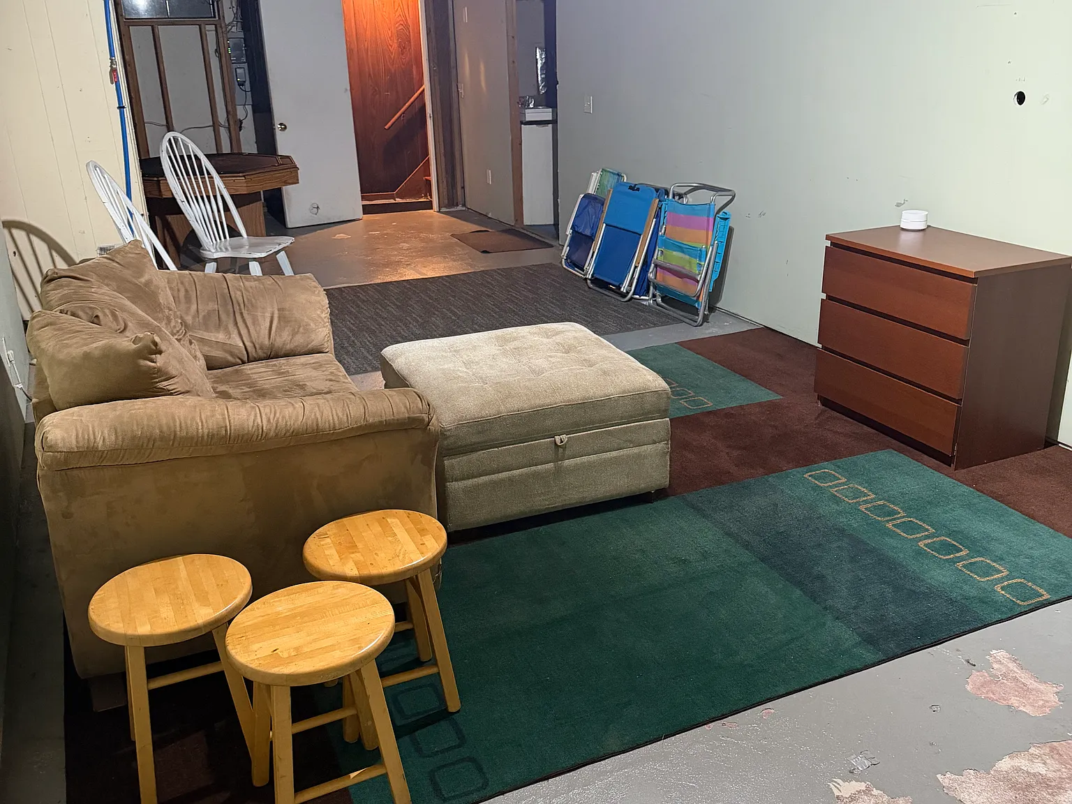3 bed, 988 sqft, $2,400 — Photo 3
