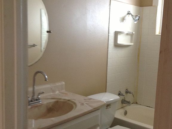 2nd image of 9415 Stroelitz St