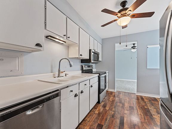 5th image of 1505 E Central Rd Unit 402A