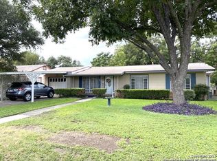 221 Rosemont Dr, San Antonio, TX 78228