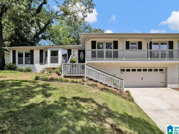 7208 Westmoreland Dr, Fairfield, AL 35064
