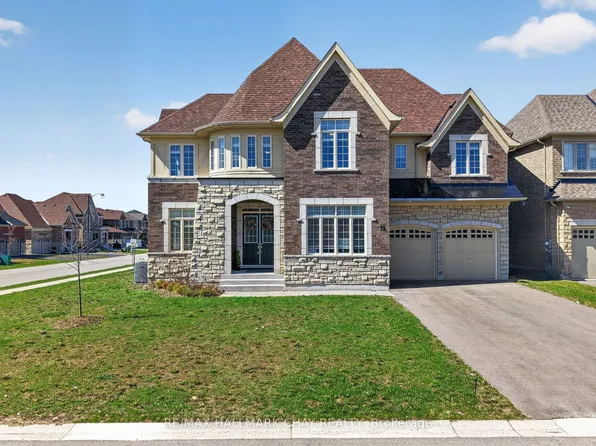 12 Thompson Way, Springwater, ON L9X 2A5